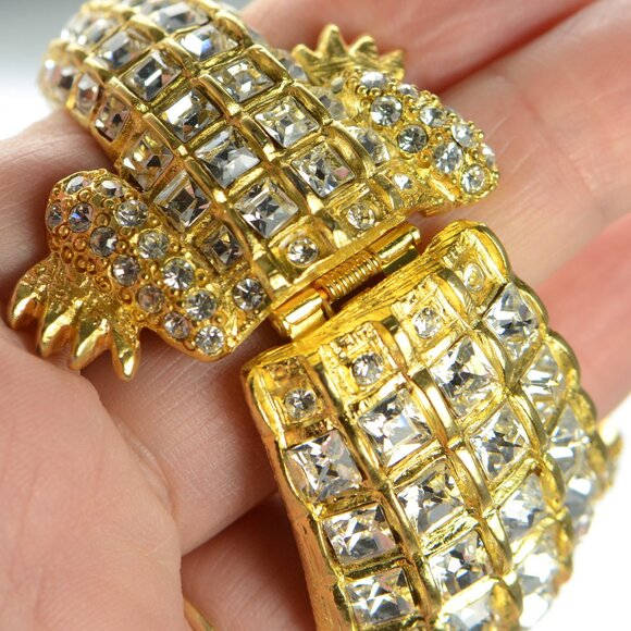 Kenneth Jay Lane KJL Gold & Crystal Alligator Cuff Bracelet - Picture 8 of 11